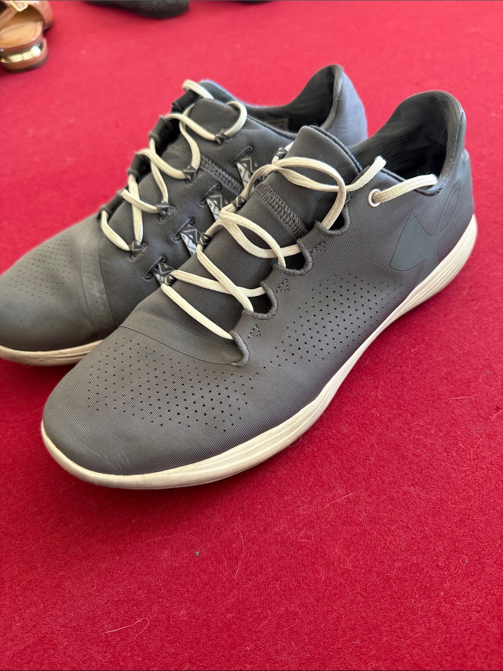 Men's Casual Gray Perforated Lace-Up Sneakers